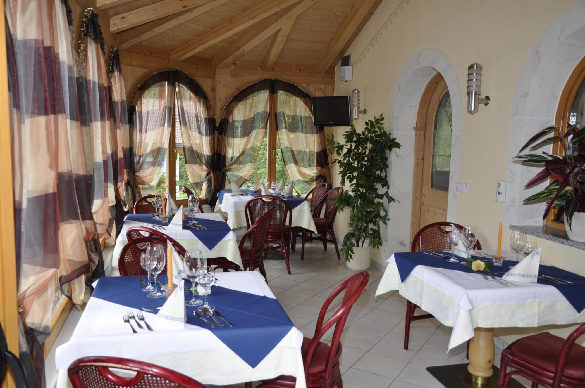 B&B Hotel Alpenrose Rooms & Apartments Вальес Экстерьер фото