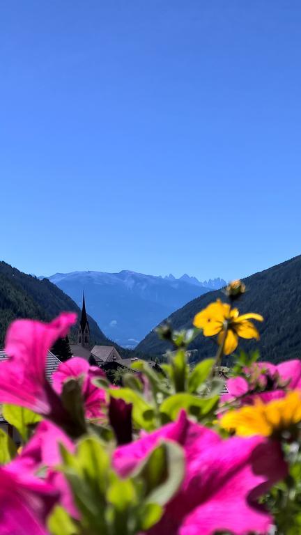B&B Hotel Alpenrose Rooms & Apartments Вальес Экстерьер фото